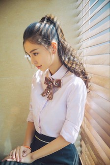 开学啦！急需一个学生妆吸引高冷大神~