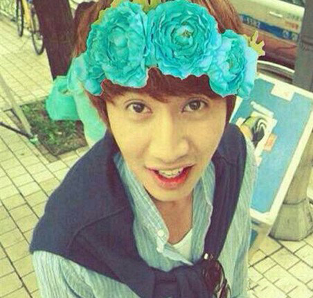 李光洙参加所有活动的照片 曾经救人善举引热议